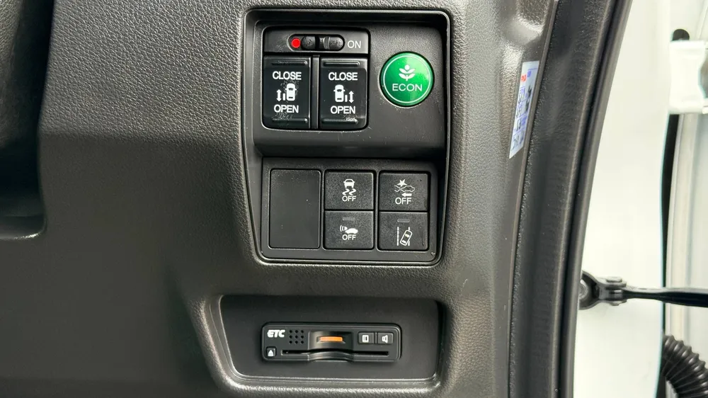 2016 Honda Odyssey HV EX PACKAGE - photo 11