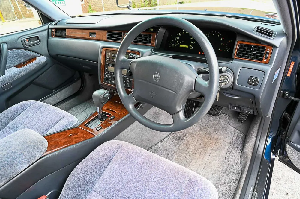 2000 Toyota Crown Royal Saloon Royal Saloon - photo 16