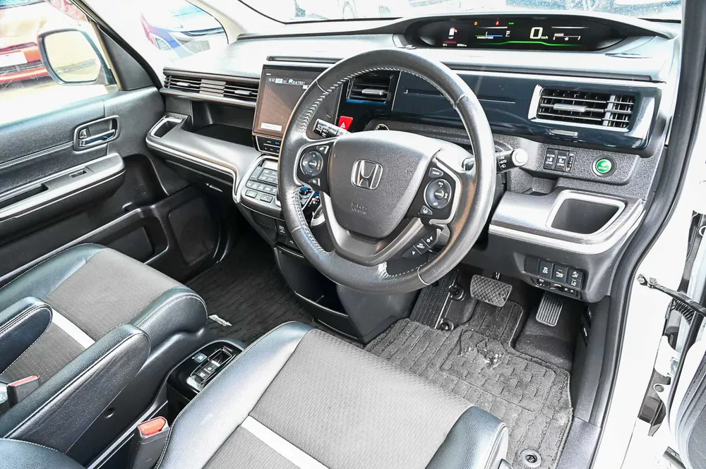 2018 Honda Stepwgn Spada G EX Sensing - photo 27