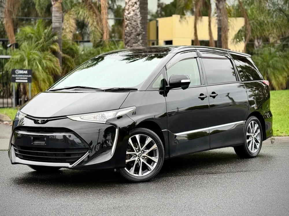 2016 Toyota Estima AERAS - photo 2