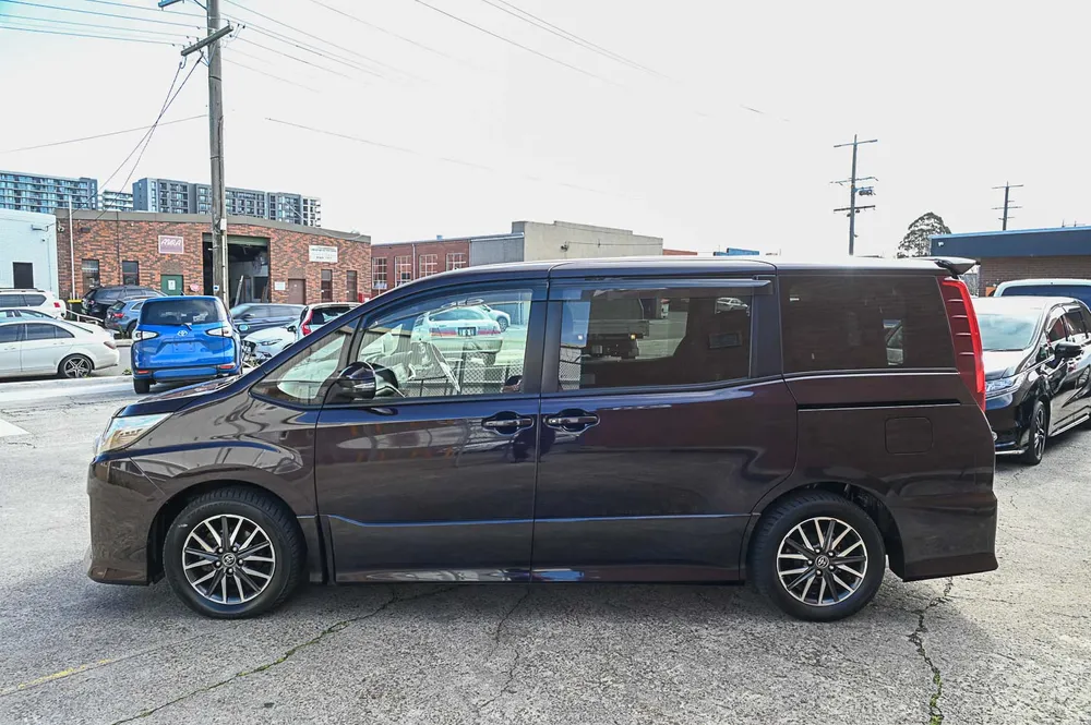 2016 Toyota Noah Welcab - photo 6