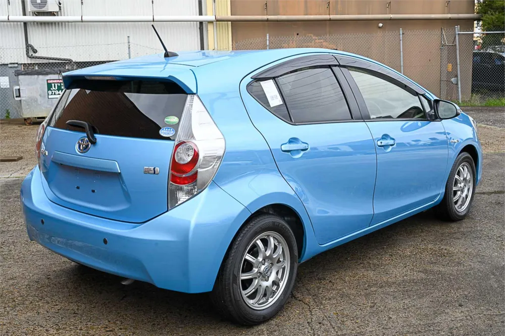 2012 Toyota Aqua G - photo 13