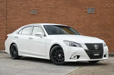 2013 Toyota Crown Athlete Athlete S