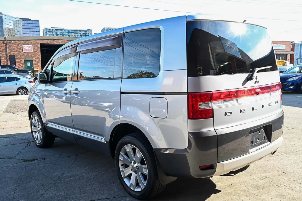 2010 Mitsubishi Delica D5 G Power Pack - photo 10