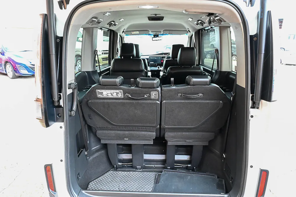 2018 Honda Stepwgn Spada G EX Sensing - photo 10
