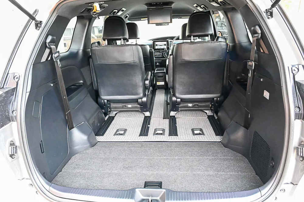 2017 Toyota Estima AERAS PREMIUM 9 INCH - photo 9