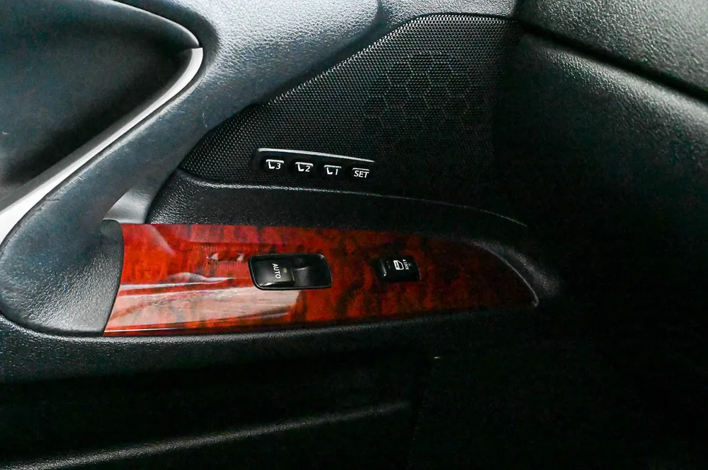 2006 Lexus IS350 VERSION L - photo 25