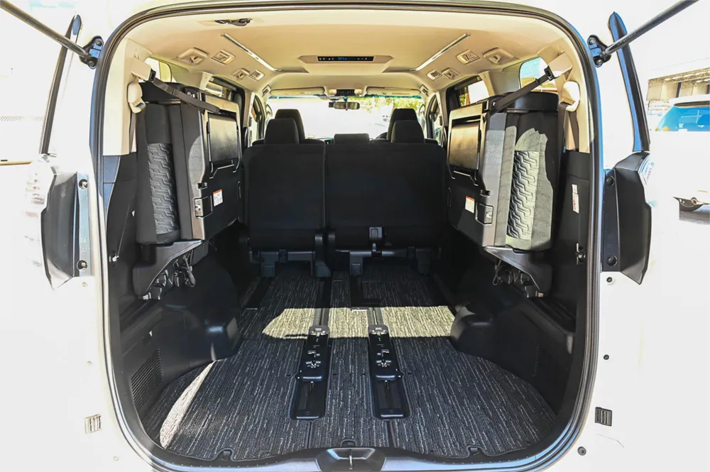 2015 Toyota Vellfire 2.5Z - photo 11