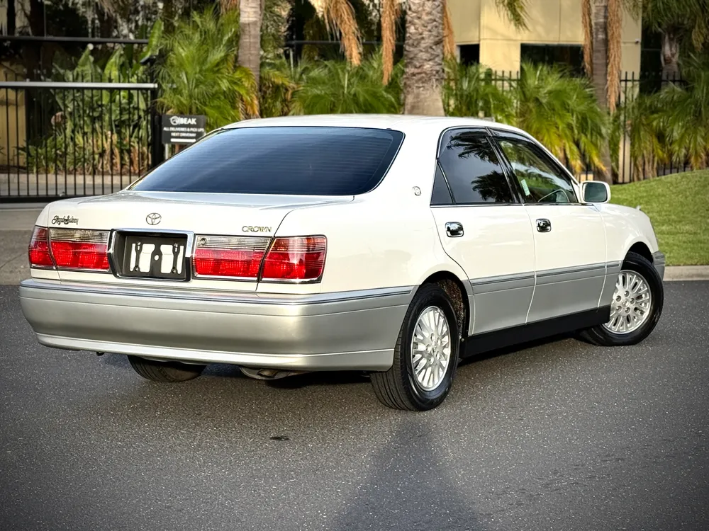 1999 Toyota Crown - photo 8