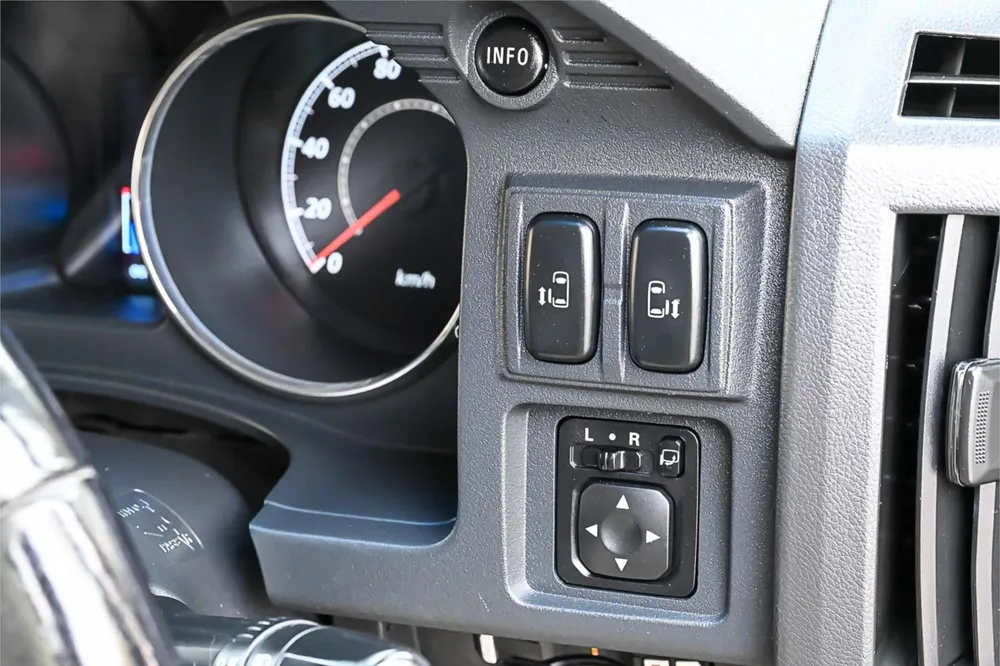 2013 Mitsubishi Delica D5 4WD D POWER PACK -JI - photo 16