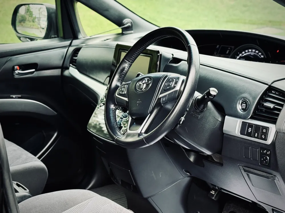 2016 Toyota Estima AERAS - photo 13