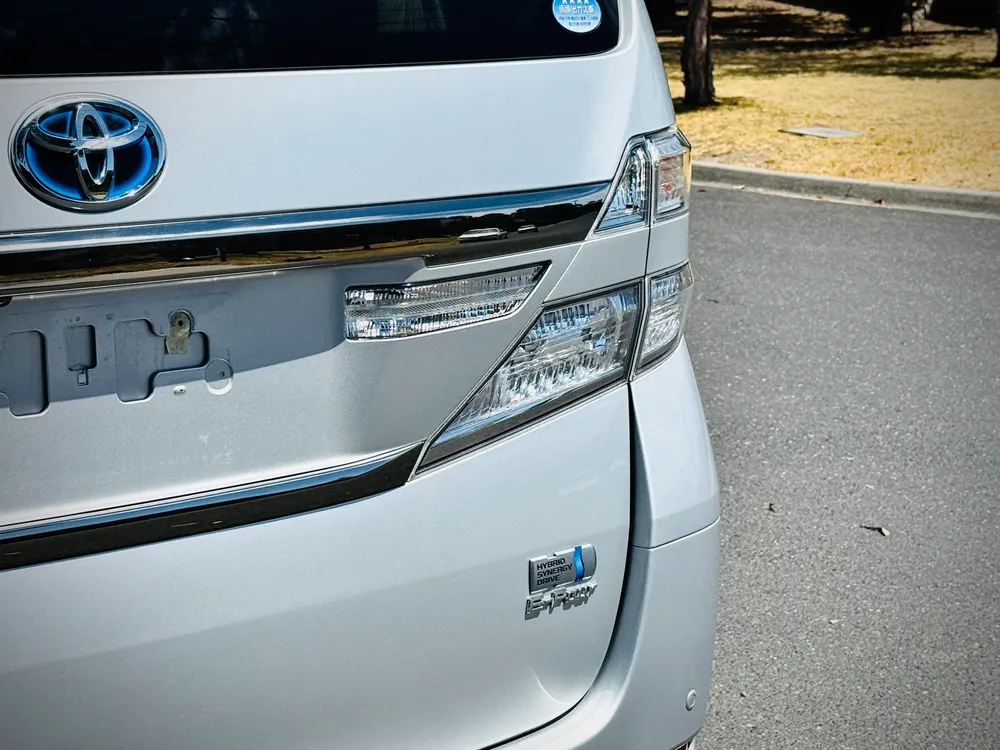 2012 Toyota Vellfire X - photo 19