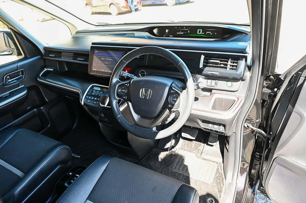 2018 Honda Stepwgn HYBRID GEX HONDA SENSING - photo 18