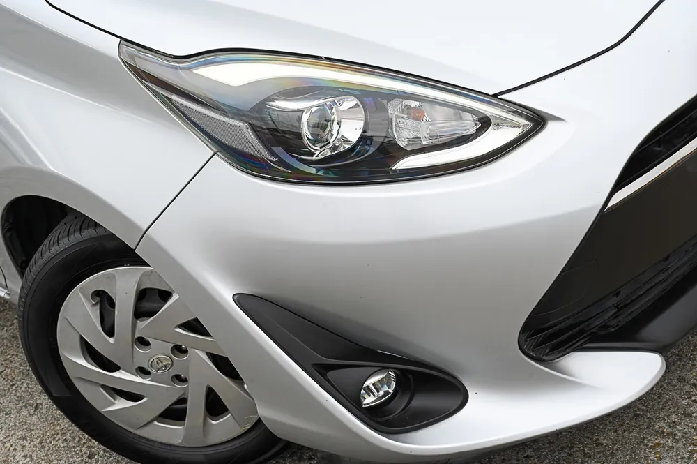 2019 Toyota Aqua S - photo 2