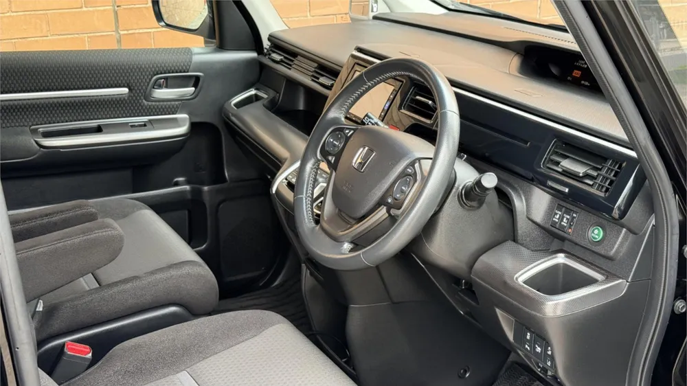 2018 Honda Stepwgn Spada G EX Sensing - photo 8