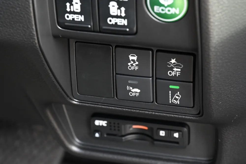 2016 Honda Odyssey - photo 16