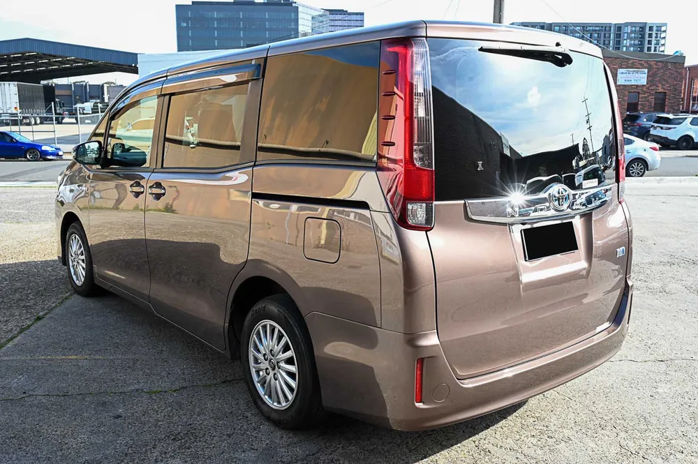2014 Toyota Noah X - photo 7