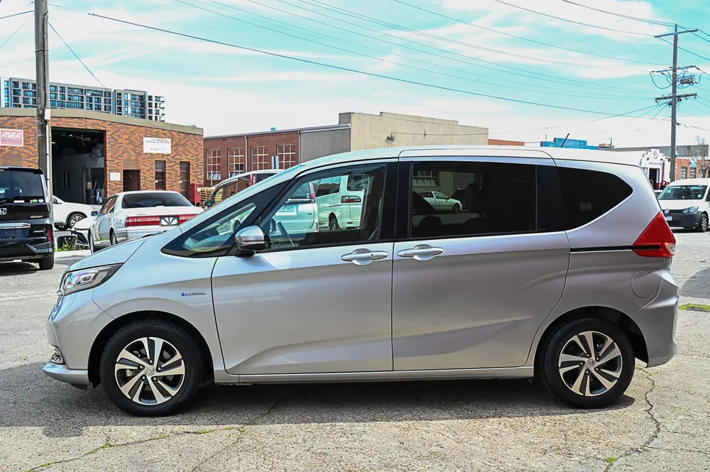 2020 Honda Freed HYBRID G HONDA SENSING - photo 5