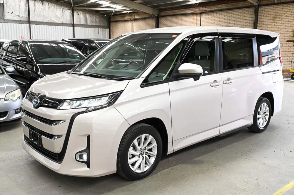 2022 Toyota Noah HV G TYPE 1 1MEI - photo 16