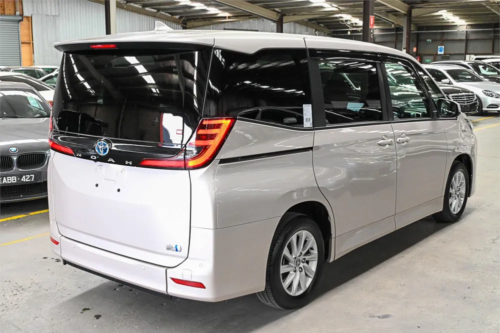 2022 Toyota Noah HV G TYPE 1 1MEI - photo 12