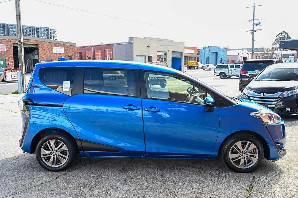 2017 Toyota Sienta Welcab G Wellfare - photo 12