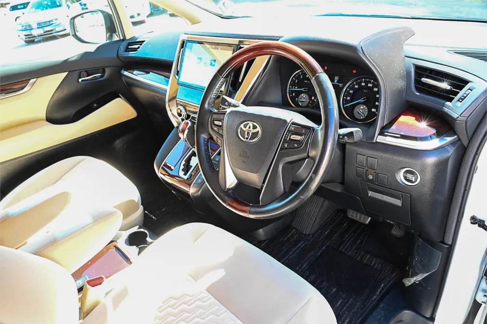 2017 Toyota Vellfire - photo 22
