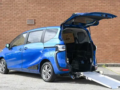 2017 Toyota Sienta Welcab G Wellfare
