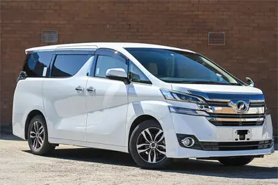 2017 Toyota Vellfire