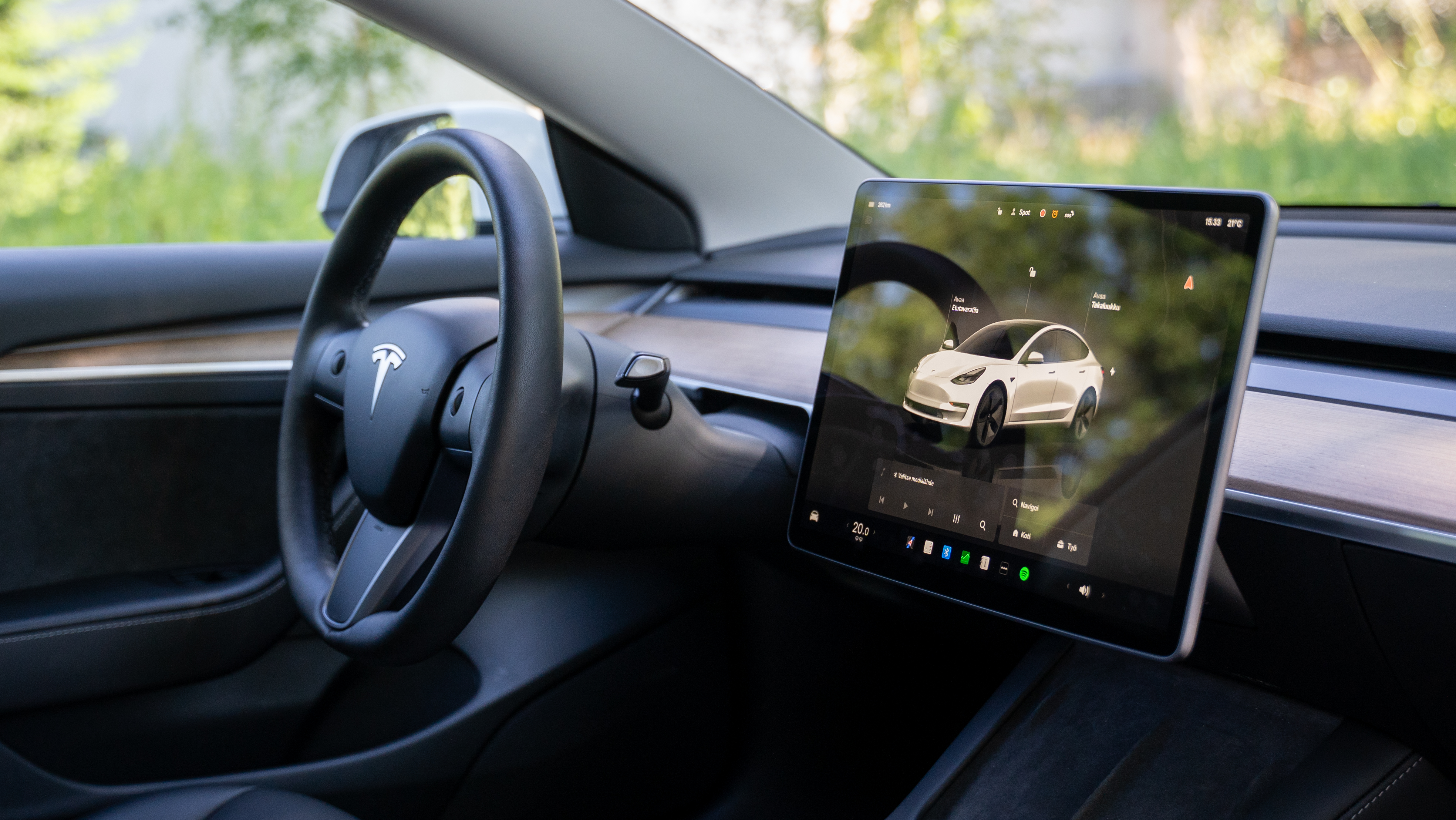 Tesla Model 3 - user guide