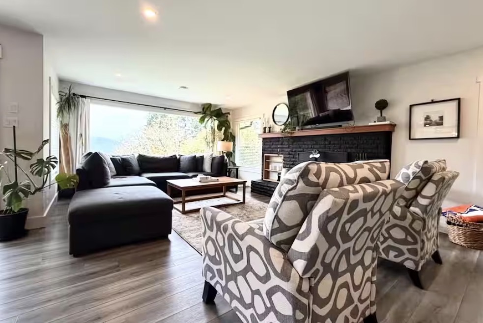 Salish Perch In Cowichan Bay