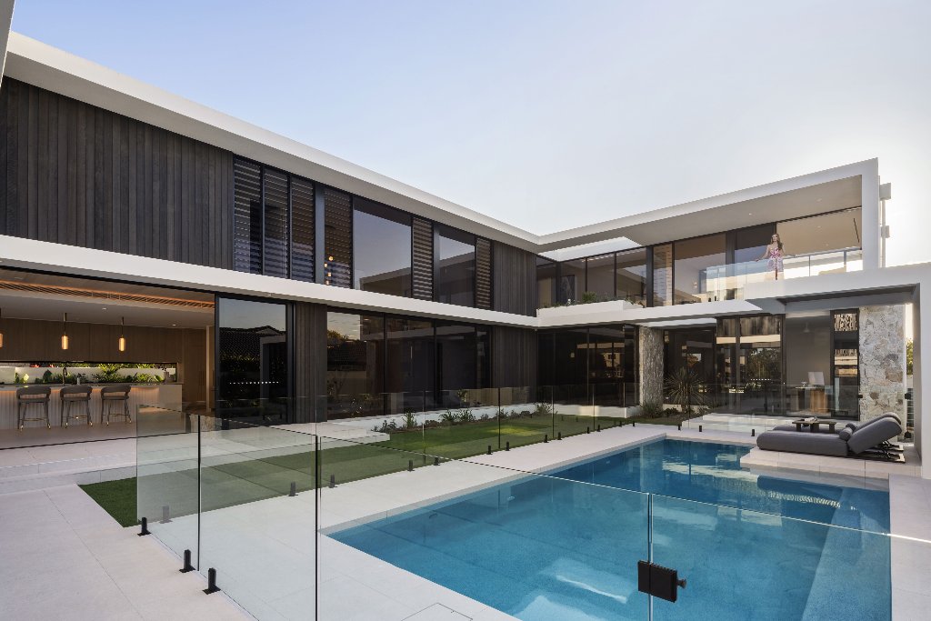The Ashbourne House pool and exterior