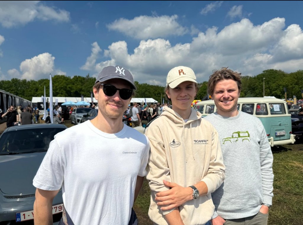 De drie broers en oprichters van Classics Online