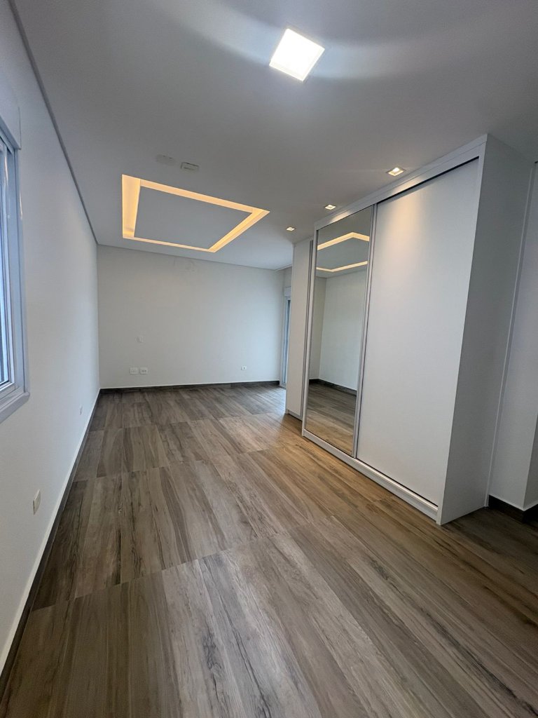Interno 4