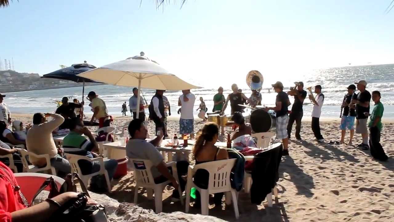 O simplemente jala la banda y quédate en la playa hasta el anochecer
