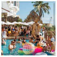 Vete a pasar el día a uno de los beach clubs de Mazatlán