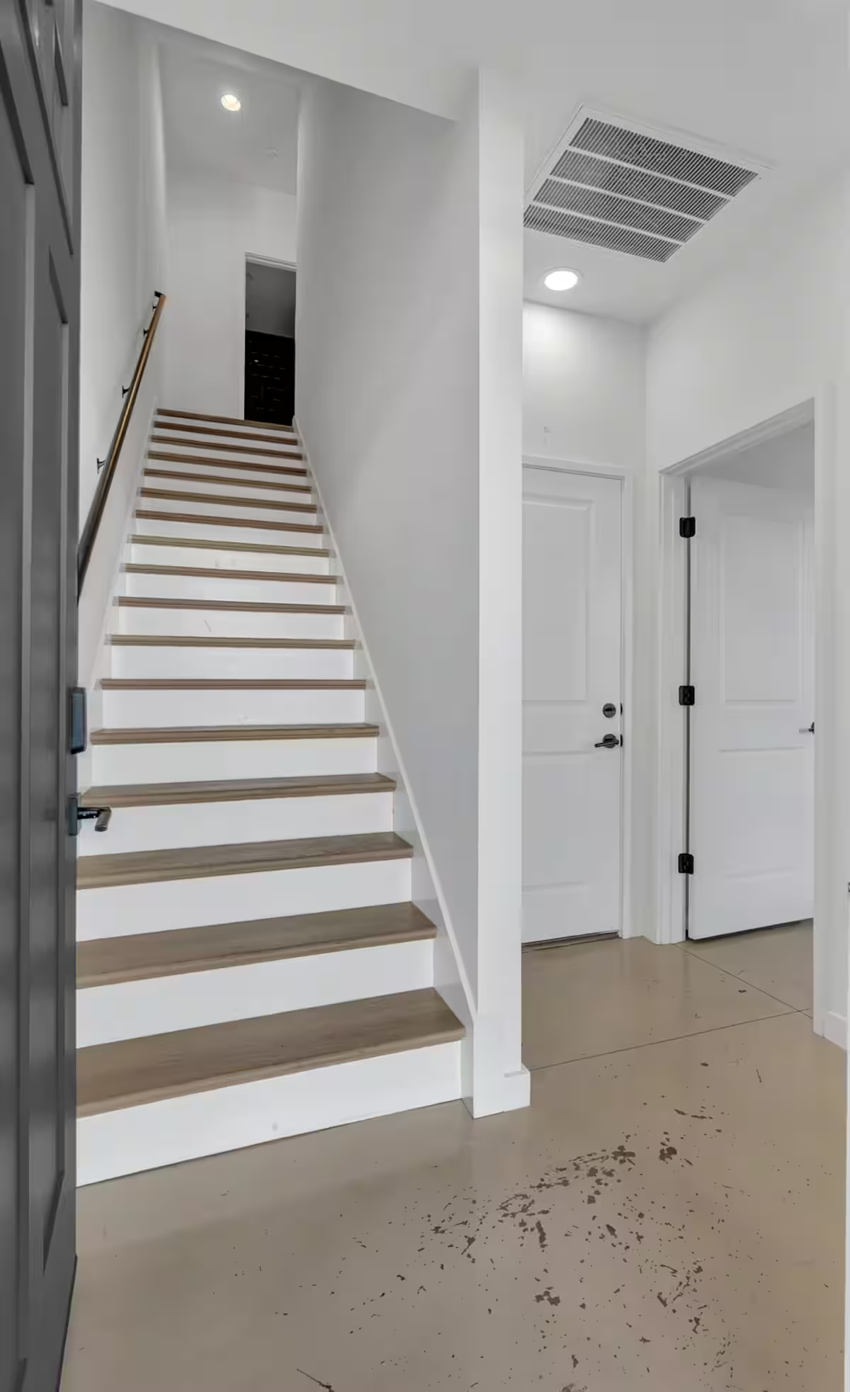 Ham 2 - Aerie-Rooftop Patio & Spa-Mins to Broadway! 24
