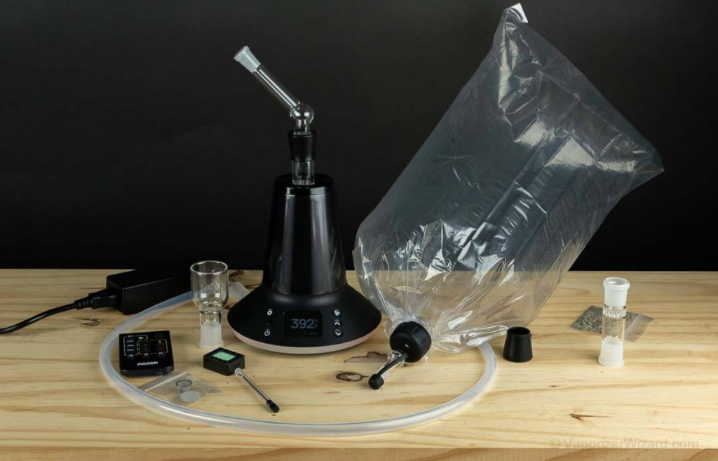 Arizer XQ2 desktop TED (Thermal Extraction Device) with accessories