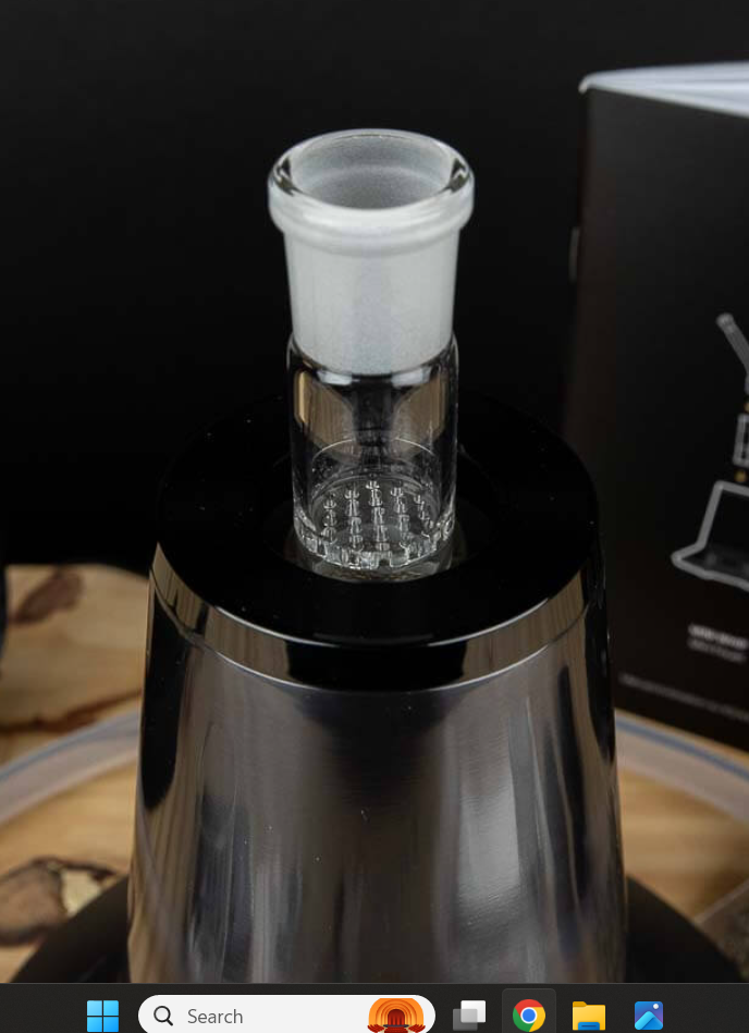 Arizer XQ2 glass connoisseur bowl close-up