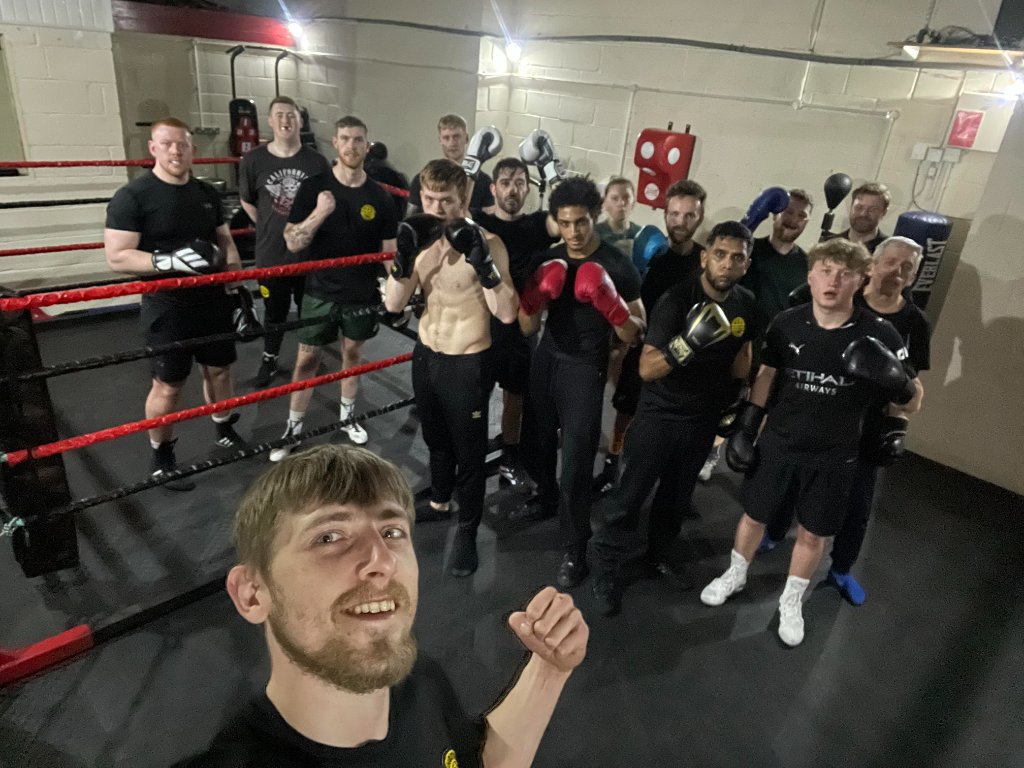 Members training at Basingstoke Boxing Classes — photo 6 from our Hatch Warren gym at Unit E7 Grafton Way RG22 6HY