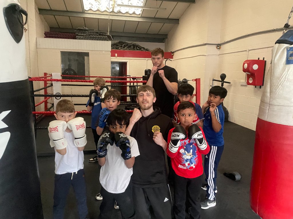 Members training at Basingstoke Boxing Classes — photo 2 from our Hatch Warren gym at Unit E7 Grafton Way RG22 6HY