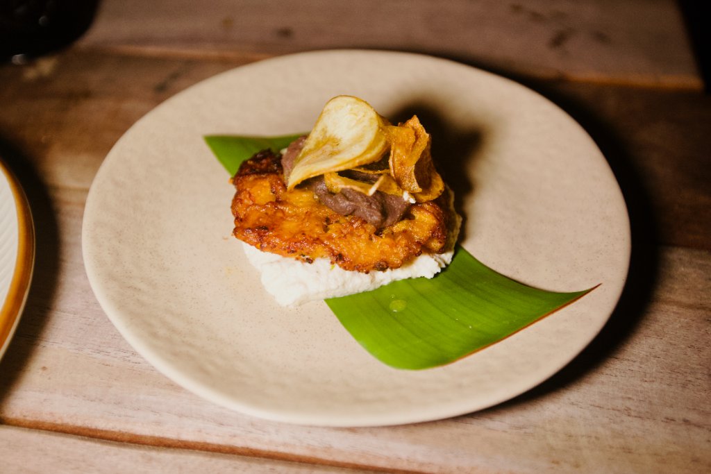 Fried chicken plate on banana leaf