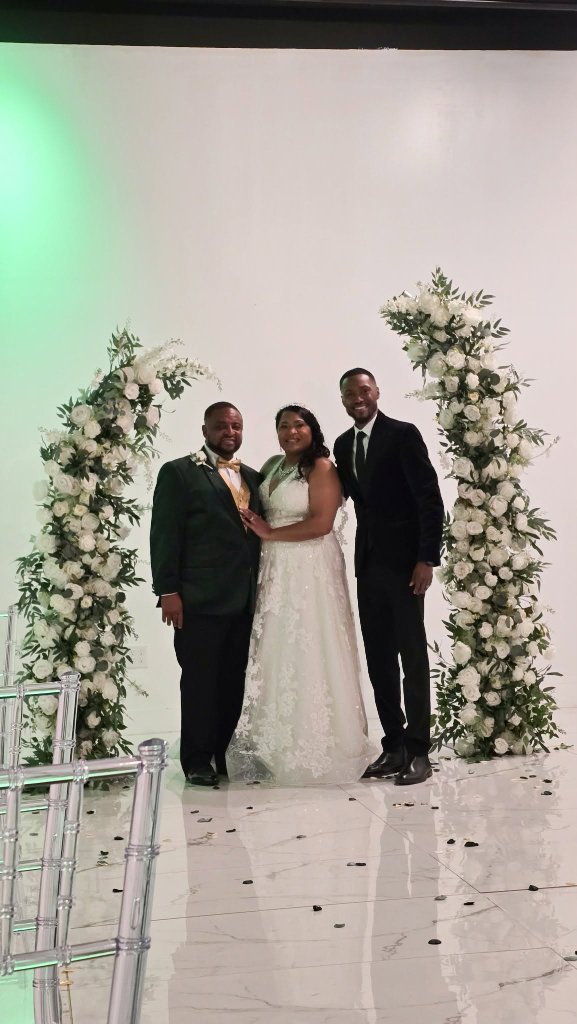 1228 Weddings real couple