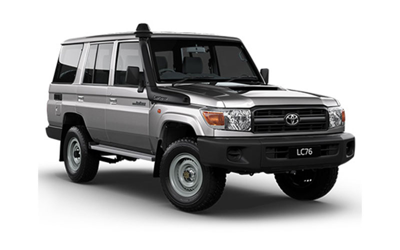 Toyota Land Cruiser 76 Station Wagon