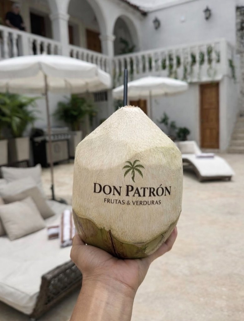 Coco premium Don Patrón en entorno hotel de lujo
