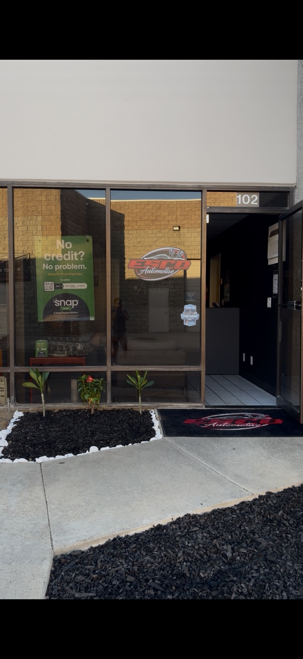 Esco Automotive storefront