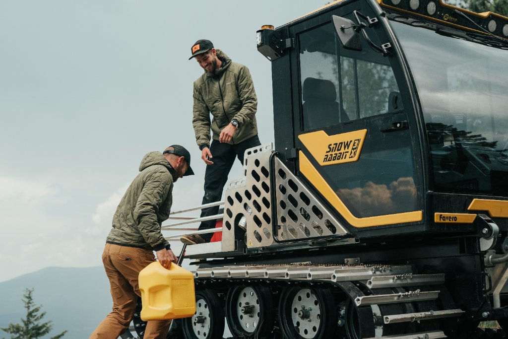 Tower technicians working