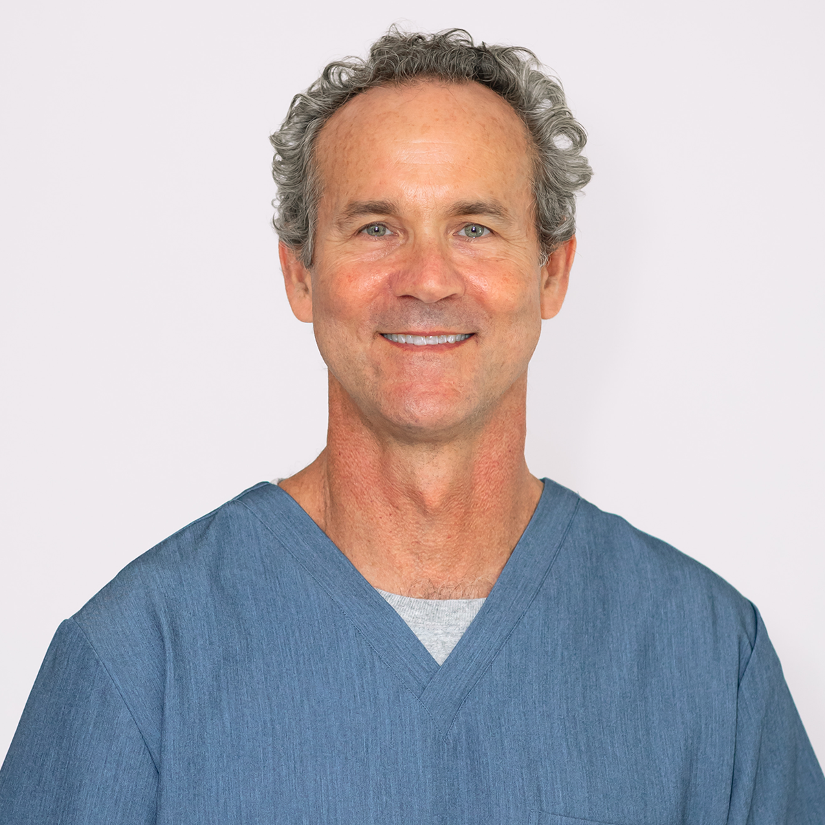 Dr. Dr. Jonathan Hirsch, Veterinary Ophthalmologist - Board-certified veterinary ophthalmologist