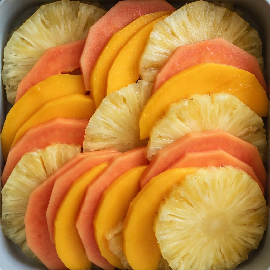 Carpaccio de Frutas Tropicales con Menta