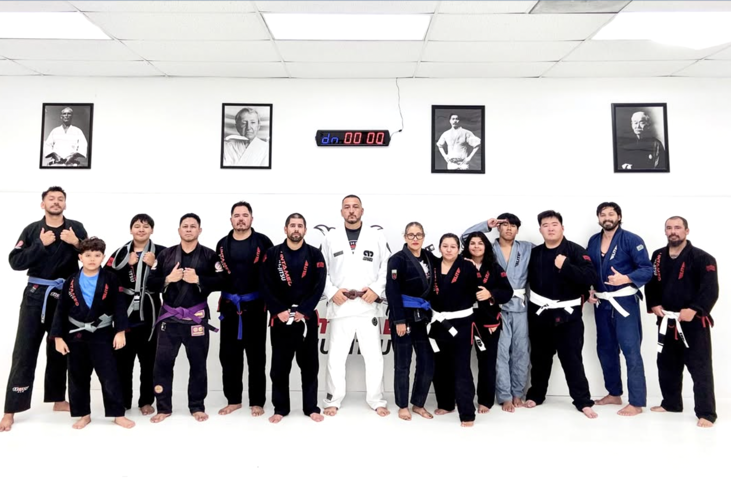 The Untamed adult Brazilian Jiu-Jitsu team on the mat