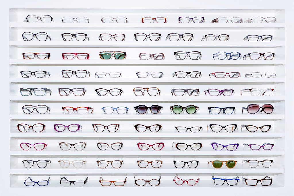 Eyeglasses & Frames